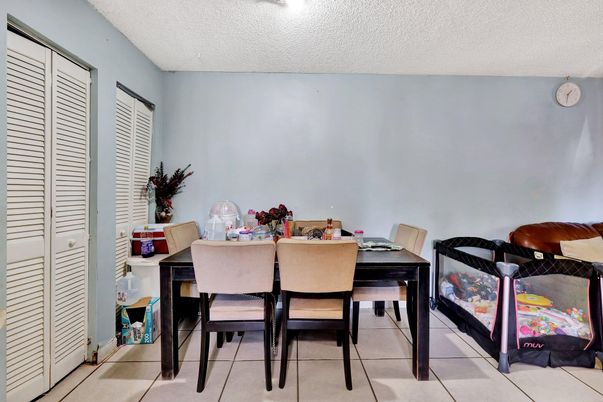 Dining room, Interior