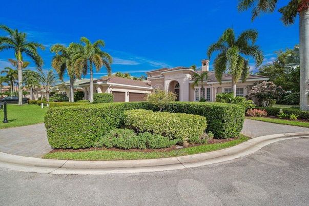 Backyard, Exterior, Facade, Mediterranean