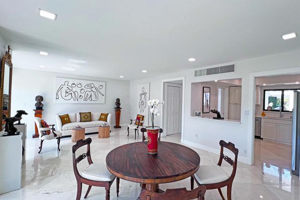 Dining room, Interior, Living room, Marble, Recessed Lighting