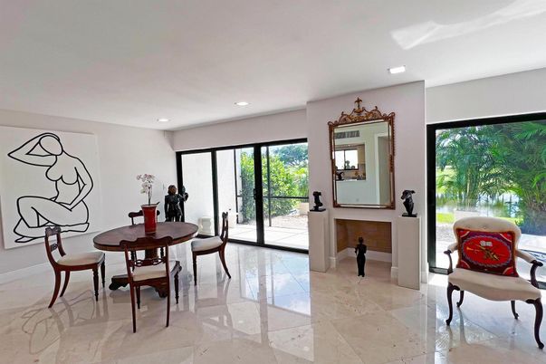 Dining room, Interior, Recessed Lighting