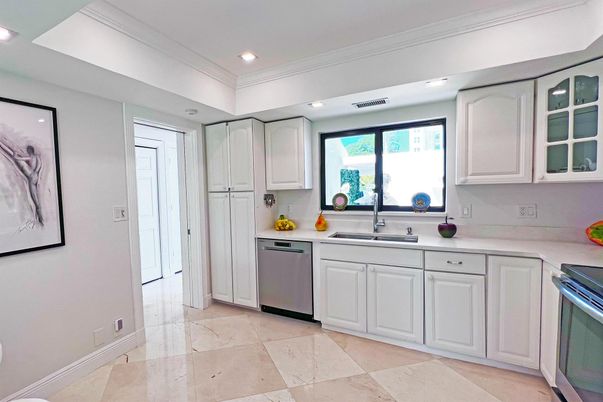 Interior, Kitchen, Recessed Lighting