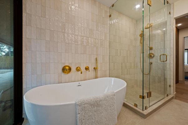 Bathroom, Free Standing Baths, Glass Shower, Interior, Recessed Lighting