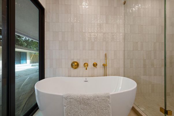 Bathroom, Free Standing Baths, Glass Shower, Interior