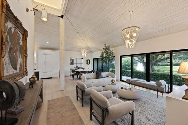 Chandelier, Dining room, Interior, Living room, Pendant Lights, Recessed Lighting, Wood Texture Flooring