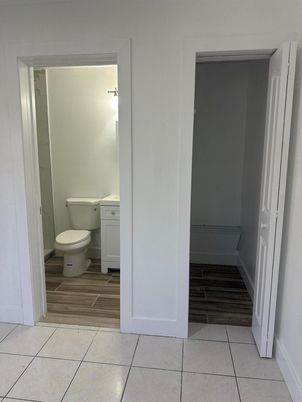 Bathroom, Interior
