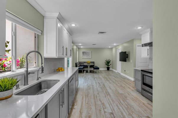 Dining room, Interior, Kitchen, Recessed Lighting, Wood Texture Flooring