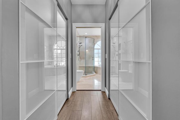 Interior, Recessed Lighting, Walk-in Closets, Wood Texture Flooring
