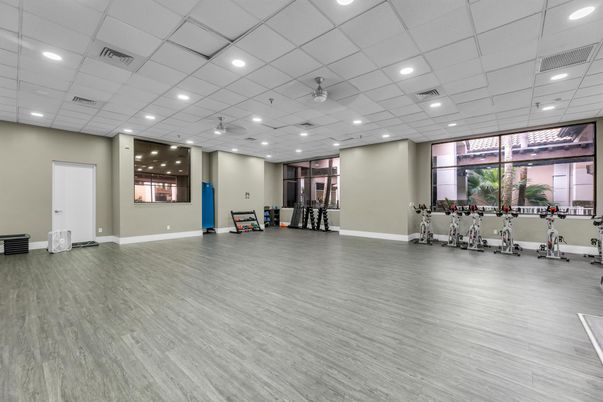 Fitness Equipment, Interior, Recessed Lighting, Wood Texture Flooring