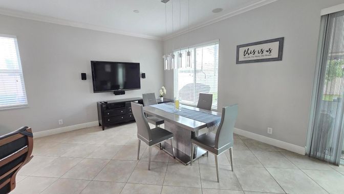 Dining room, Interior, Pendant Lights