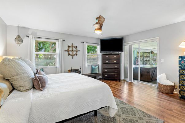 Bedroom, Interior, Pendant Lights, Wood Texture Flooring