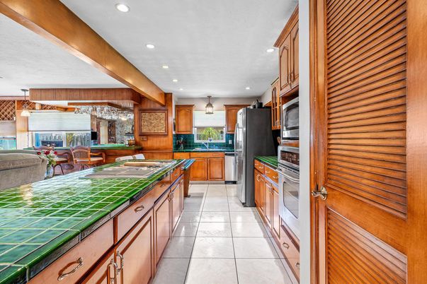 Dining room, Interior, Kitchen, Pendant Lights, Recessed Lighting, Stainless Steel Appliances, Tile Countertops