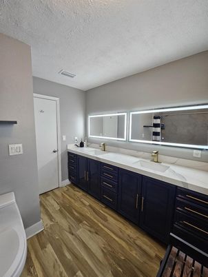 Bathroom, Dual Sink Vanities, Interior, Wood Texture Flooring