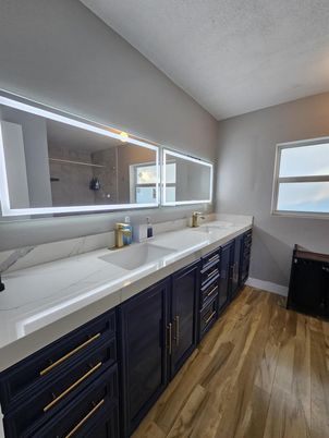 Bathroom, Dual Sink Vanities, Interior, Wood Texture Flooring