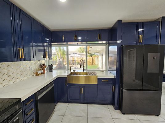 Interior, Kitchen, Stainless Steel Appliances