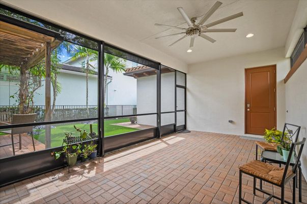 Interior, Recessed Lighting, Sun Room
