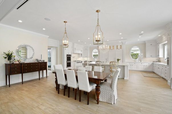 Chandelier, Dining room, Interior, Kitchen, Pendant Lights, Recessed Lighting, Stainless Steel Appliances, Wood Texture Flooring
