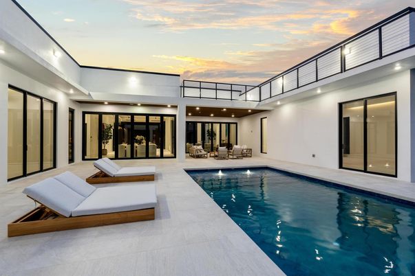 Exterior, Pool