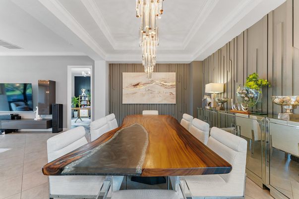 Chandelier, Dining room, Interior