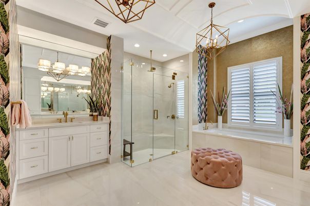 Bathroom, Glass Shower, Interior, Pendant Lights, Recessed Lighting