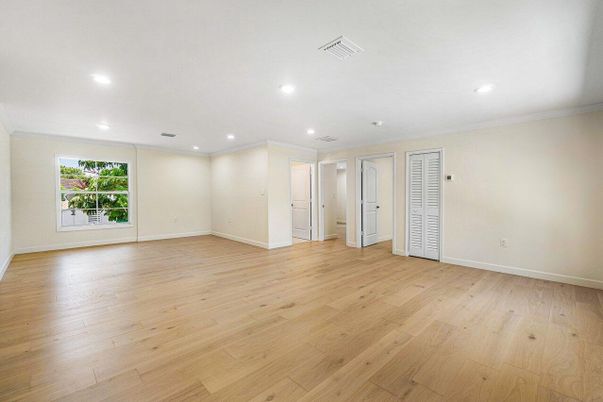 Empty room, Interior, Recessed Lighting, Wood Texture Flooring