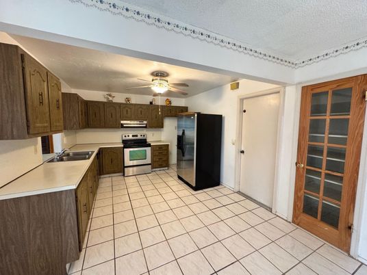 Interior, Kitchen, Stainless Steel Appliances