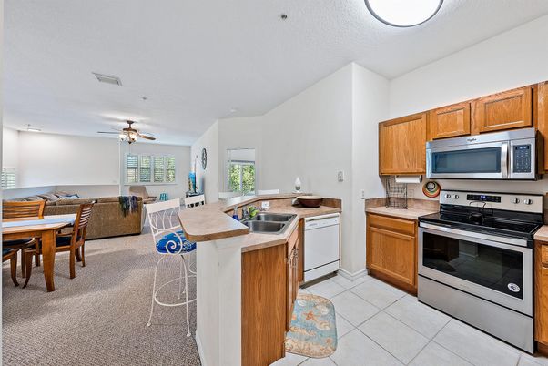 Dining room, Interior, Kitchen, Recessed Lighting