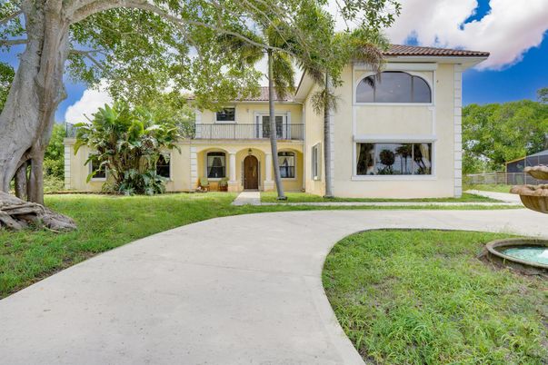 Backyard, Exterior, Facade, Mediterranean