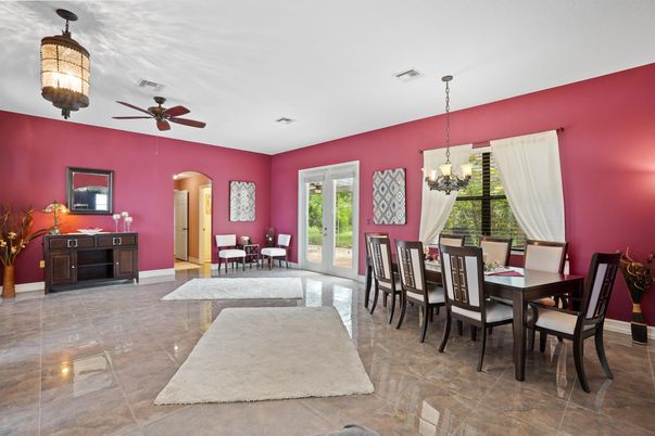 Chandelier, Dining room, Interior, Pendant Lights