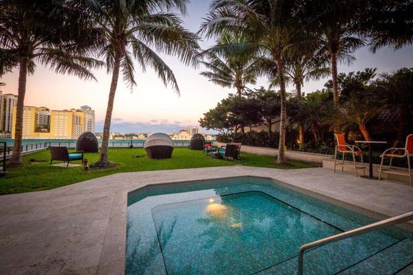 Exterior, Pool, Water