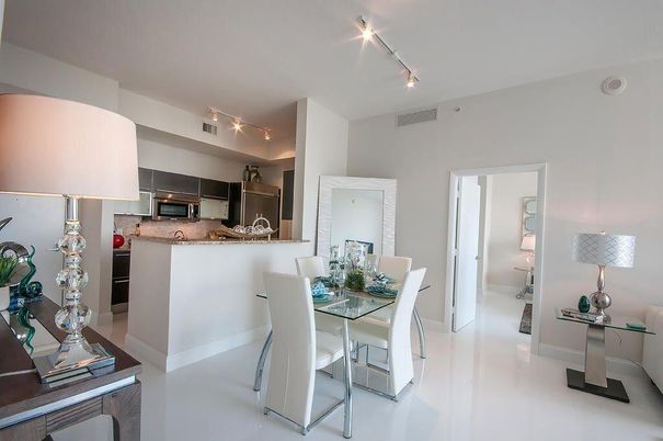 Dining room, Interior, Kitchen, Stainless Steel Appliances