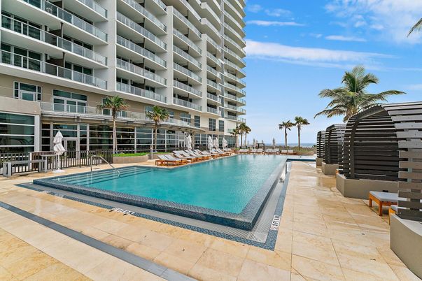 Exterior, Pool, Water