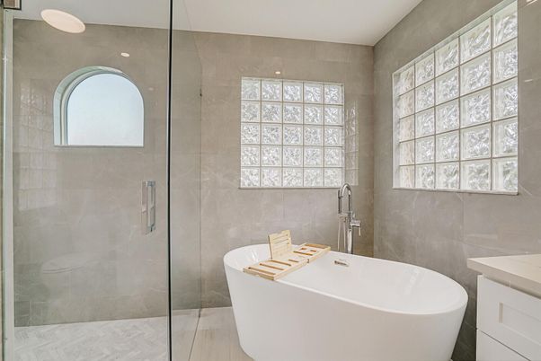 Bathroom, Free Standing Baths, Glass Shower, Interior, Recessed Lighting
