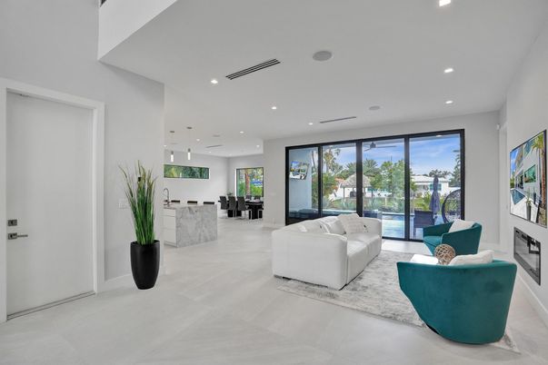 Interior, Living room, Pendant Lights, Recessed Lighting