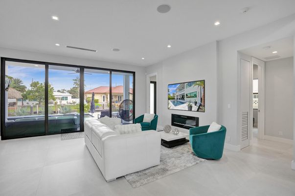 Fireplace, Interior, Living room, Recessed Lighting