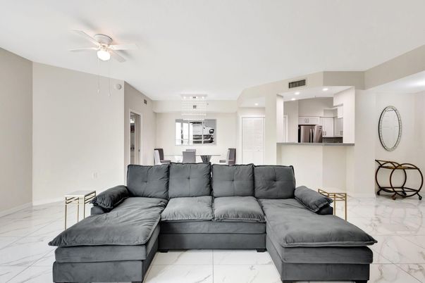Chandelier, Dining room, Interior, Kitchen, Living room, Marble, Recessed Lighting