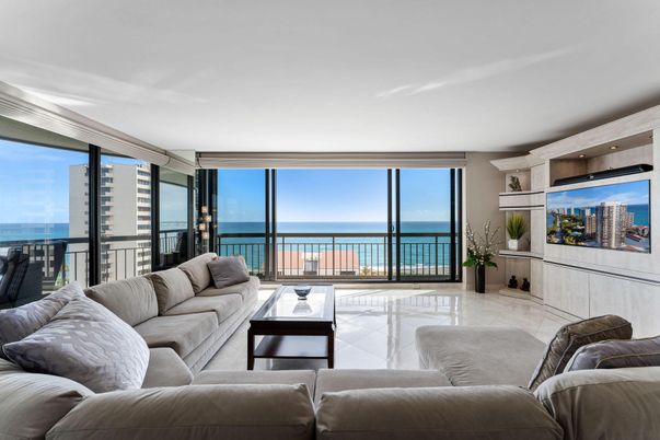 Interior, Living room, Water