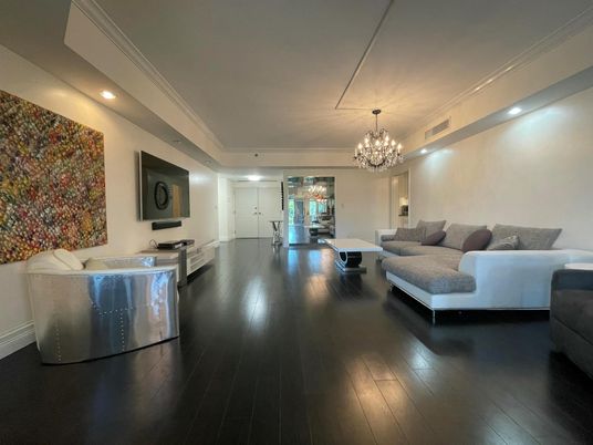 Chandelier, Interior, Living room, Recessed Lighting, Wood Texture Flooring