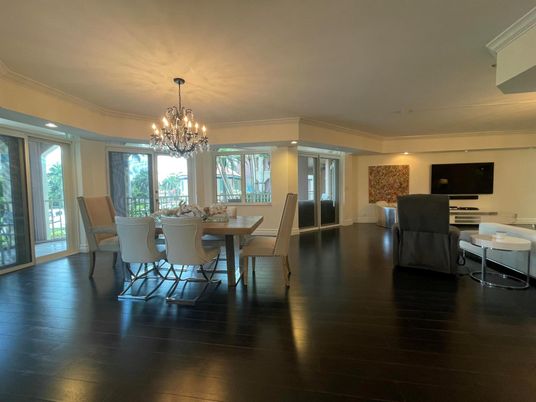 Chandelier, Dining room, Interior, Recessed Lighting, Wood Texture Flooring