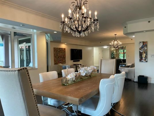 Chandelier, Dining room, Interior, Recessed Lighting, Wood Texture Flooring