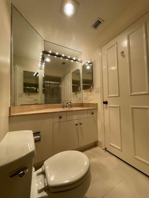 Bathroom, Interior, Recessed Lighting