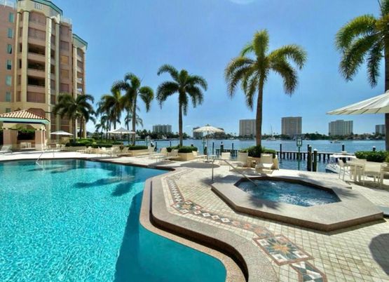 Exterior, Pool, Water