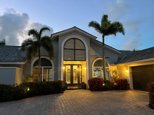 Attached, Exterior, Facade, Spanish Mediterranean