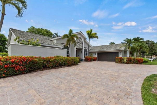 Attached, Backyard, Exterior, Facade, Ranch