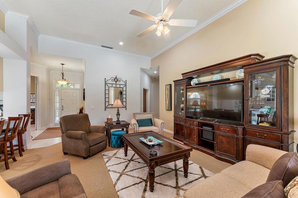 Interior, Living room, Pendant Lights, Recessed Lighting