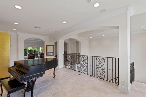 Interior, Piano, Recessed Lighting