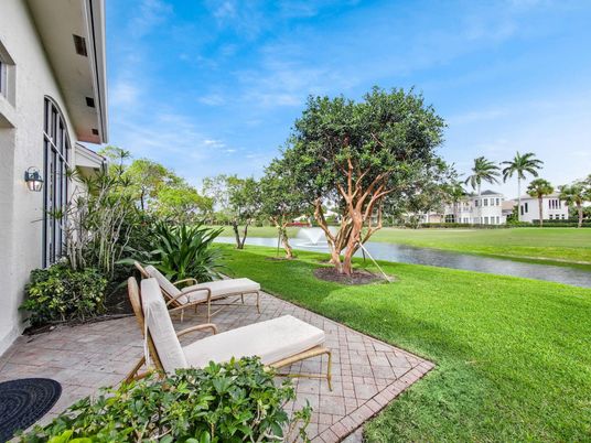 Backyard, Exterior, Water