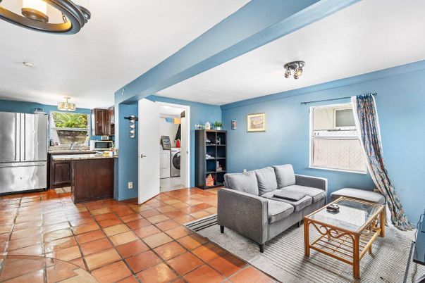 Interior, Kitchen, Washer