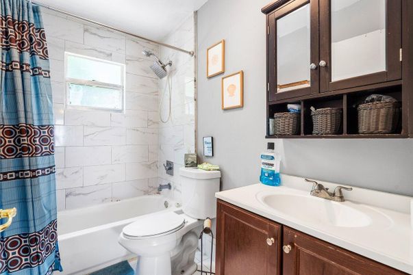 Bathroom, Interior, Marble Walls