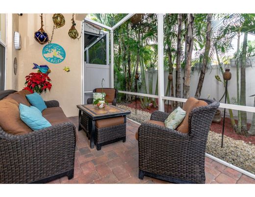 Exterior, Interior, Sun Room