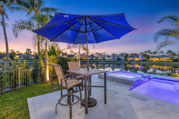 Exterior, Pool, Water